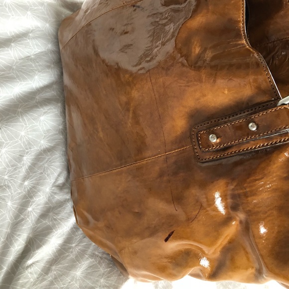 Club Monaco Tan Patent Tote - Picture 4 of 16
